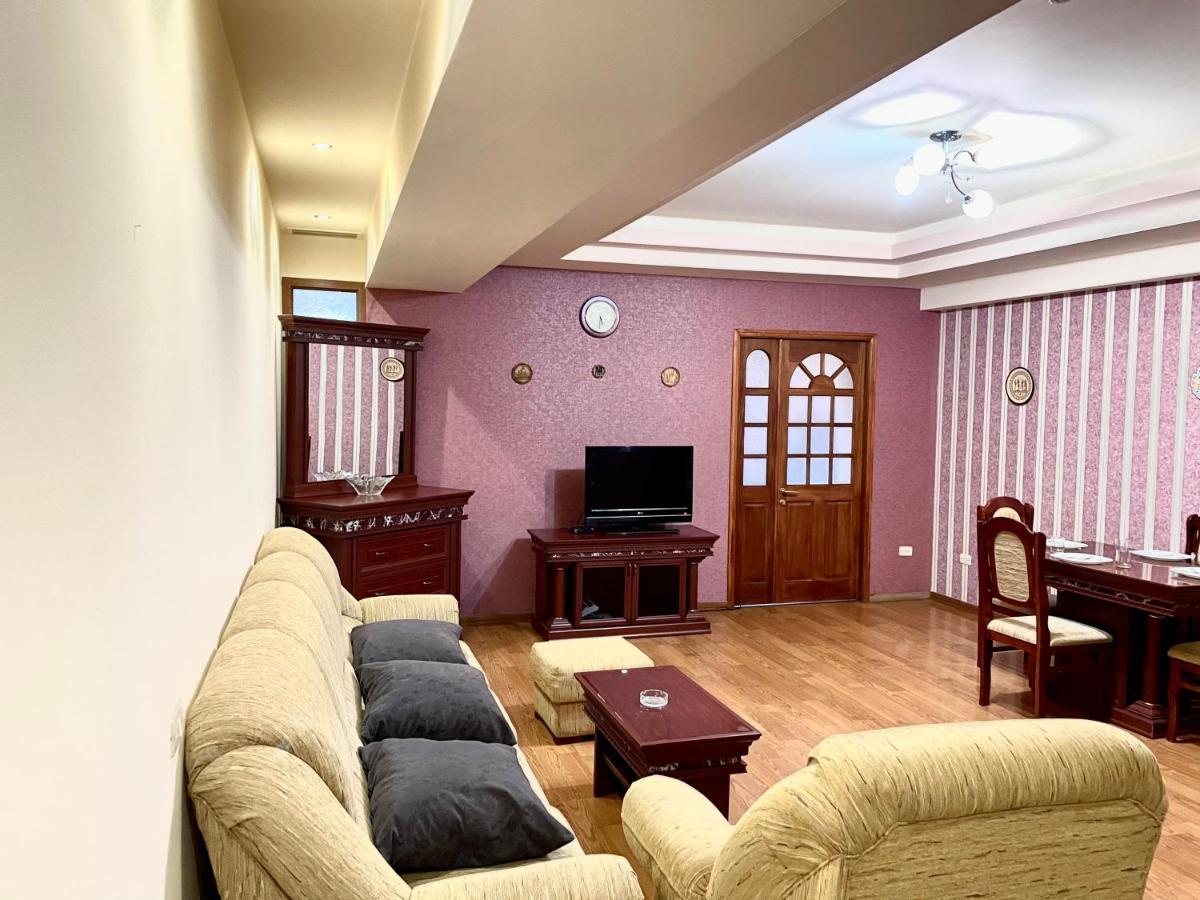 Apartments Emili Erevan Exterior foto