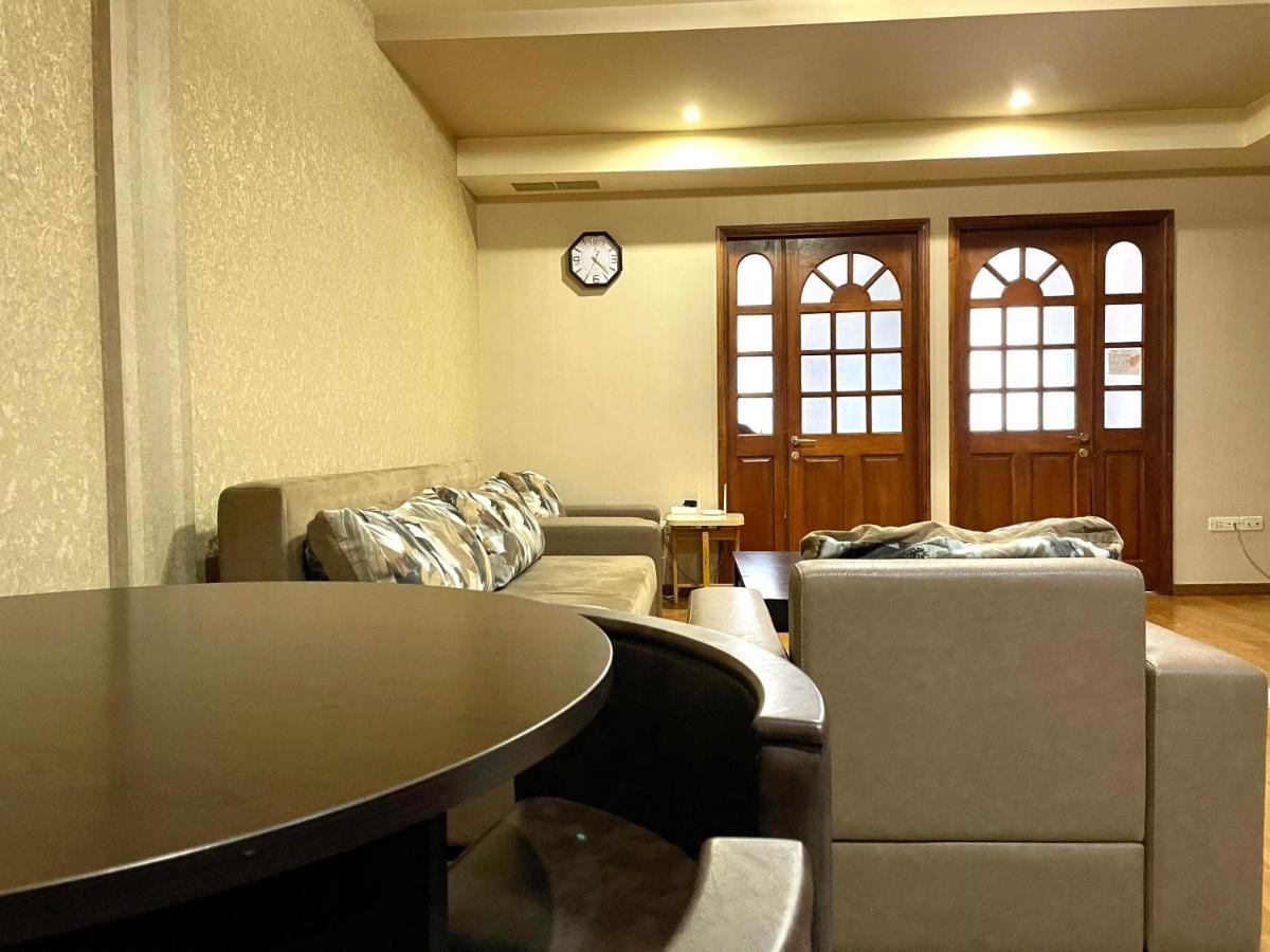 Apartments Emili Erevan Exterior foto