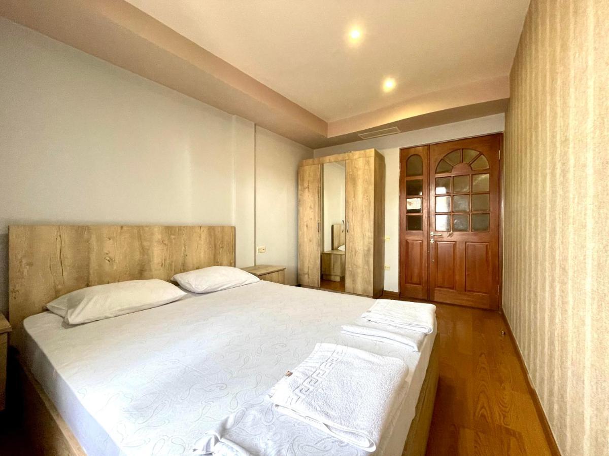 Apartments Emili Erevan Exterior foto