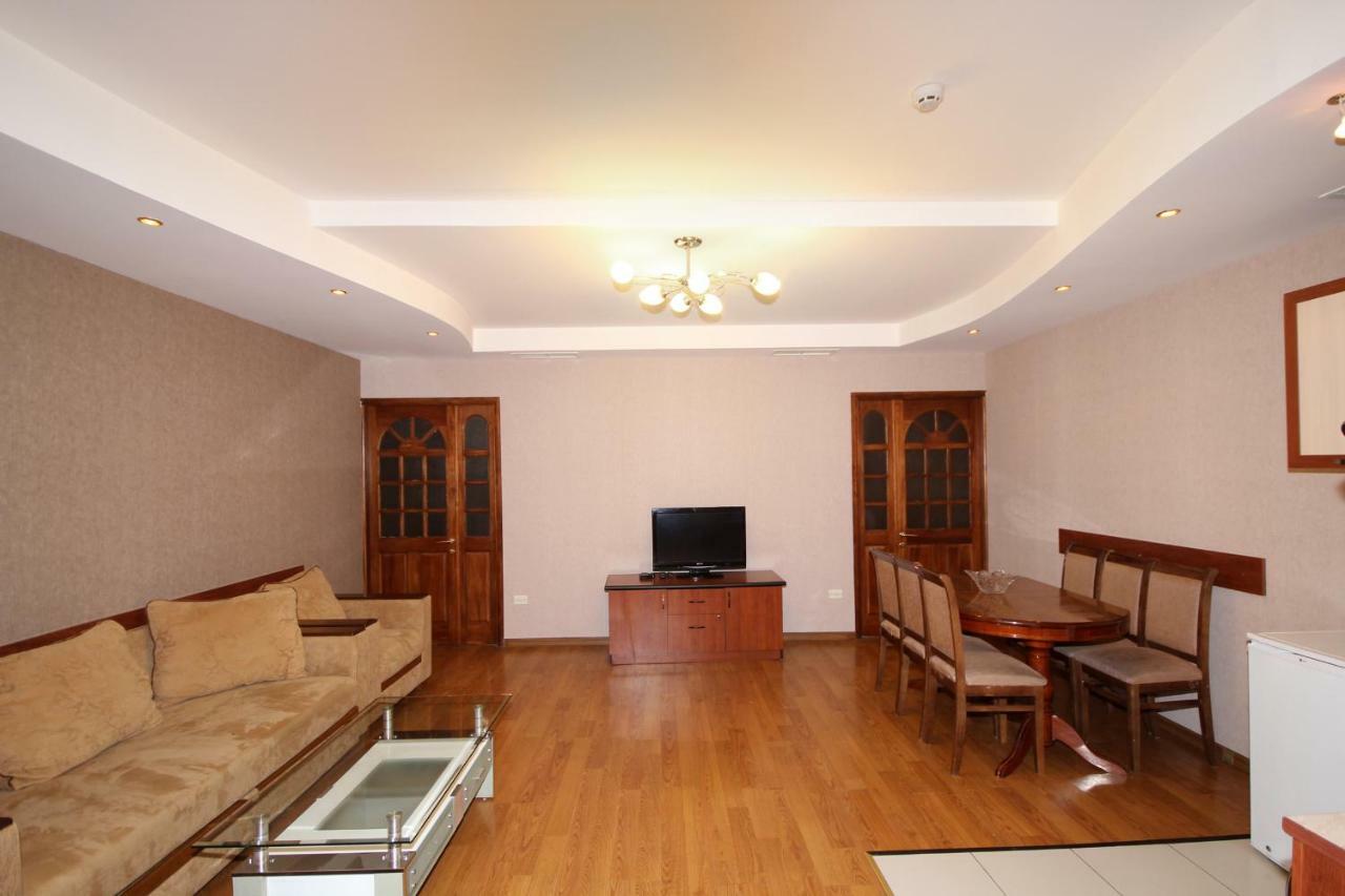 Apartments Emili Erevan Exterior foto