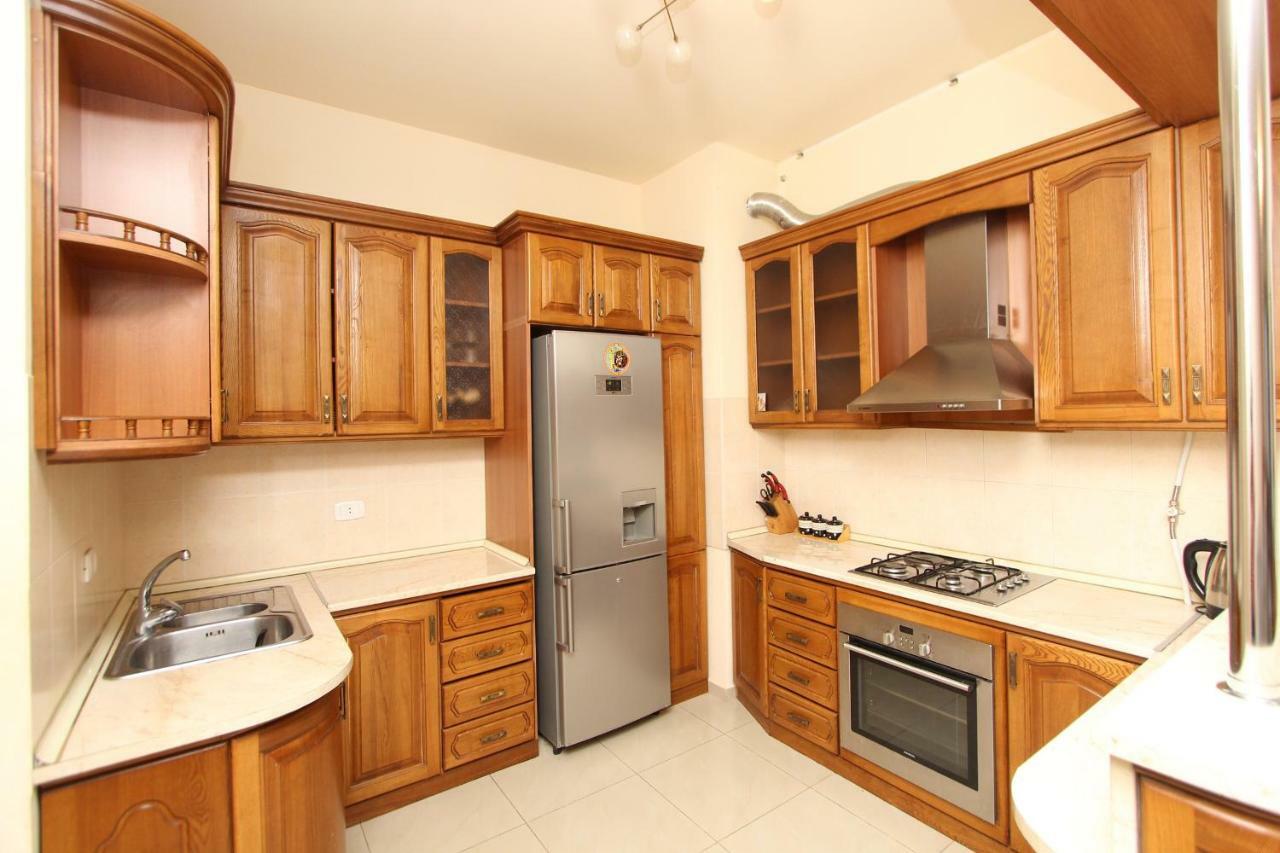 Apartments Emili Erevan Exterior foto