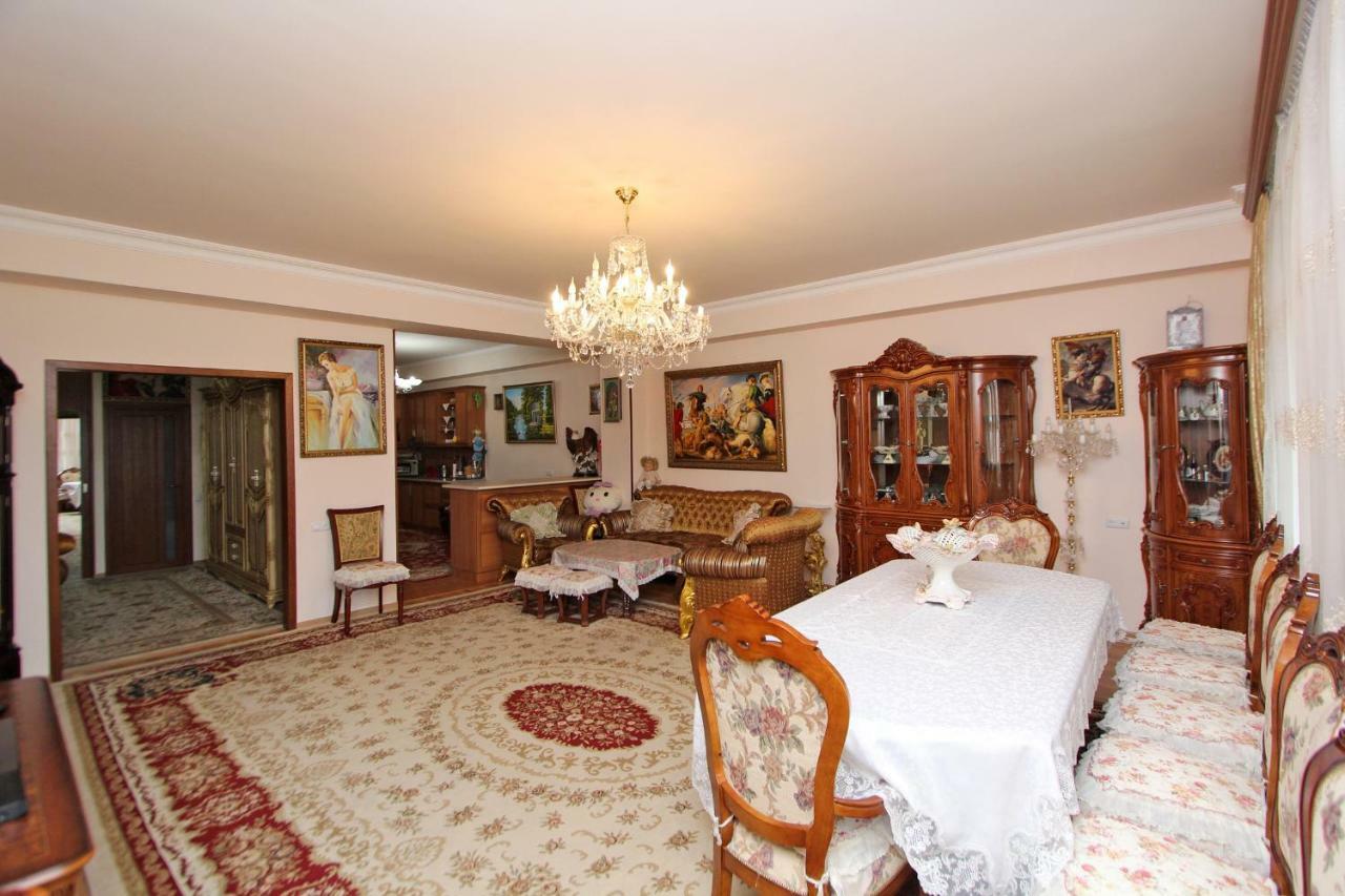 Apartments Emili Erevan Exterior foto